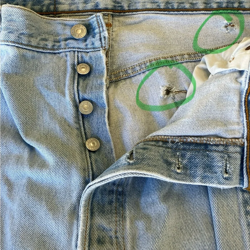 Levi's Classic Light Blue Jeans 42 x30 button fly.